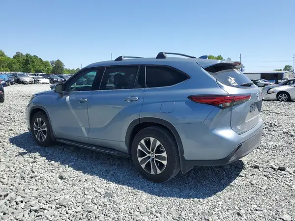 5TDGZRAH3NS113023 2022 TOYOTA HIGHLANDER - Image 2