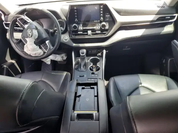 5TDGZRAH3NS115144 2022 TOYOTA HIGHLANDER - Image 8