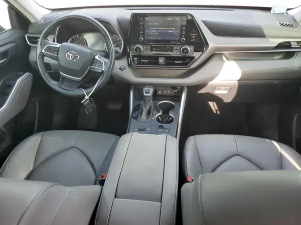 5TDGZRAH3NS125351 2022 TOYOTA HIGHLANDER - Image 8