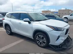 5TDGZRAH3NS129755 2022 TOYOTA HIGHLANDER