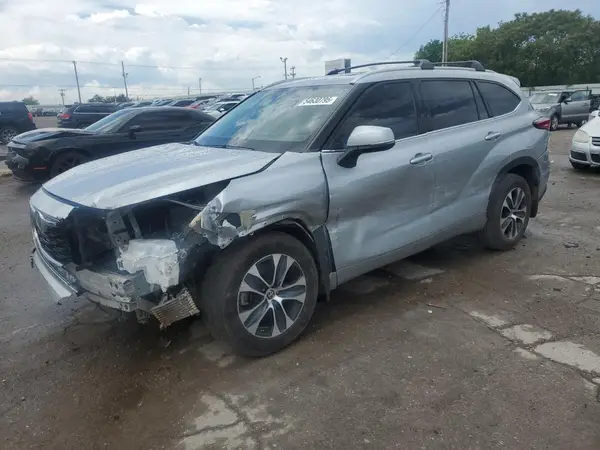 5TDGZRAH3NS541805 2022 TOYOTA HIGHLANDER - Image 1