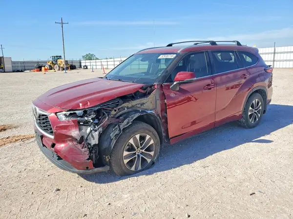 5TDGZRAH3NS550634 2022 TOYOTA HIGHLANDER - Image 1