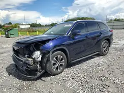 5TDGZRAH3NS554697 2022 TOYOTA HIGHLANDER