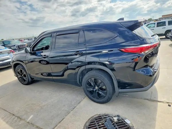 5TDGZRAH4LS014952 2020 TOYOTA HIGHLANDER - Image 2