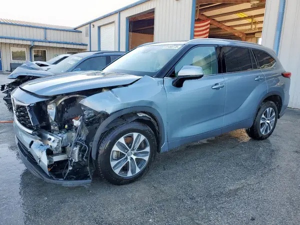 5TDGZRAH4LS017009 2020 TOYOTA HIGHLANDER - Image 1