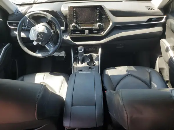5TDGZRAH4LS508566 2020 TOYOTA HIGHLANDER - Image 8