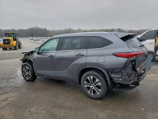 5TDGZRAH4MS040811 2021 TOYOTA HIGHLANDER - Image 2