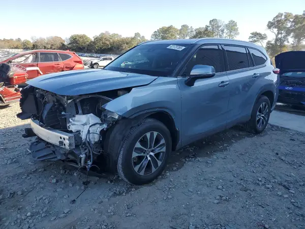 5TDGZRAH4MS042414 2021 TOYOTA HIGHLANDER - Image 1