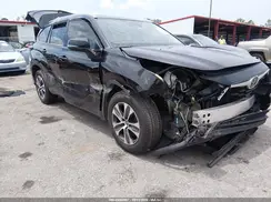 5TDGZRAH4MS048892 2021 TOYOTA HIGHLANDER