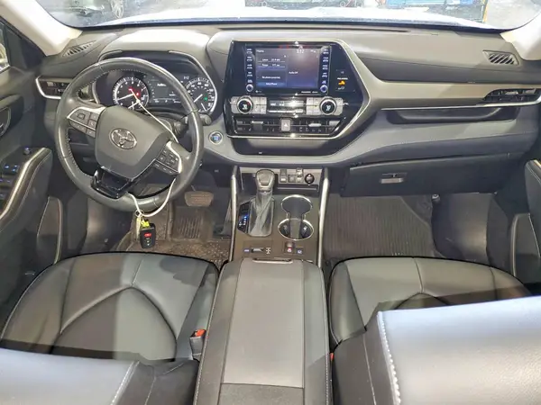 5TDGZRAH4MS051503 2021 TOYOTA HIGHLANDER - Image 8