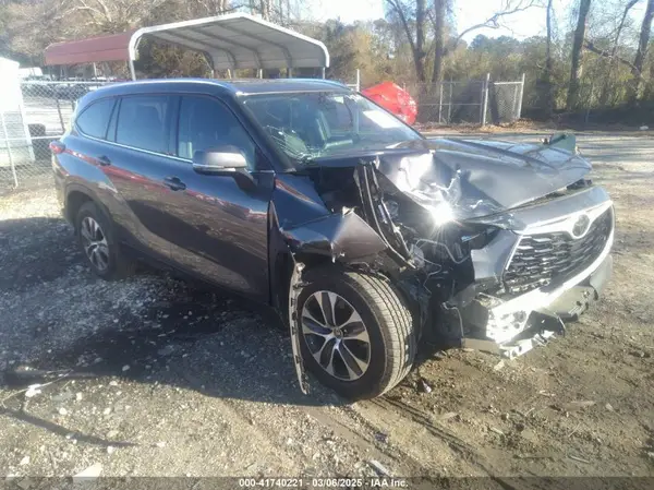 5TDGZRAH4MS063067 2021 TOYOTA HIGHLANDER - Image 1