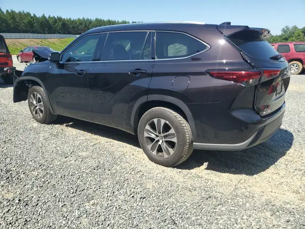 5TDGZRAH4MS080595 2021 TOYOTA HIGHLANDER - Image 2