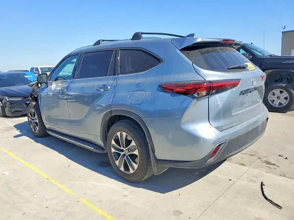 5TDGZRAH4MS080709 2021 TOYOTA HIGHLANDER - Image 2