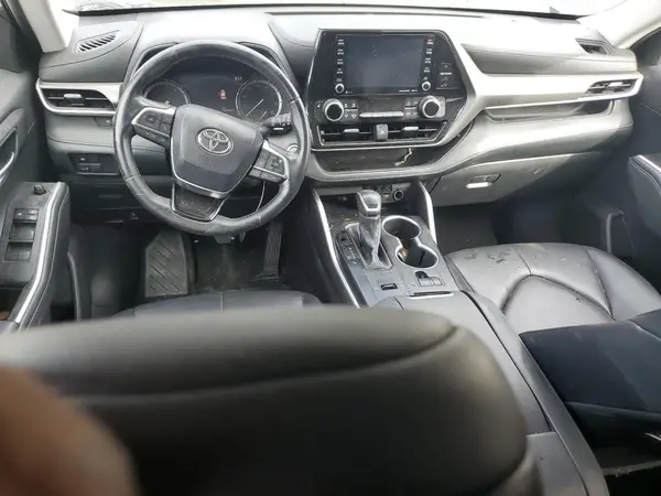 5TDGZRAH4MS526552 2021 TOYOTA HIGHLANDER - Image 8