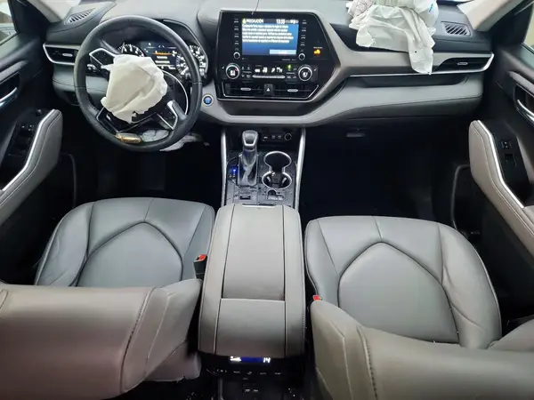 5TDGZRAH4MS529242 2021 TOYOTA HIGHLANDER - Image 8