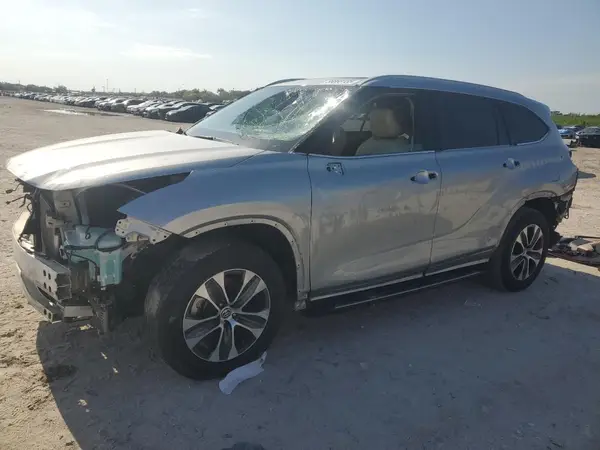 5TDGZRAH4NS120627 2022 TOYOTA HIGHLANDER - Image 1