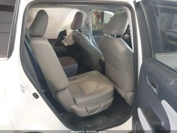 5TDGZRAH4NS140781 2022 TOYOTA HIGHLANDER - Image 8