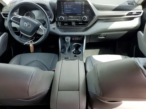 5TDGZRAH4NS142143 2022 TOYOTA HIGHLANDER - Image 8