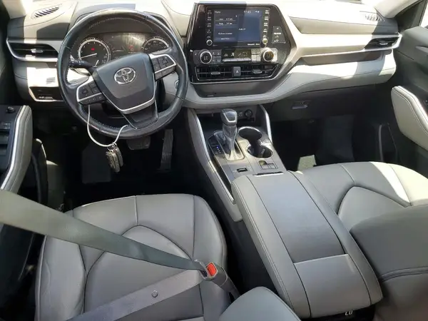 5TDGZRAH4NS540484 2022 TOYOTA HIGHLANDER - Image 8