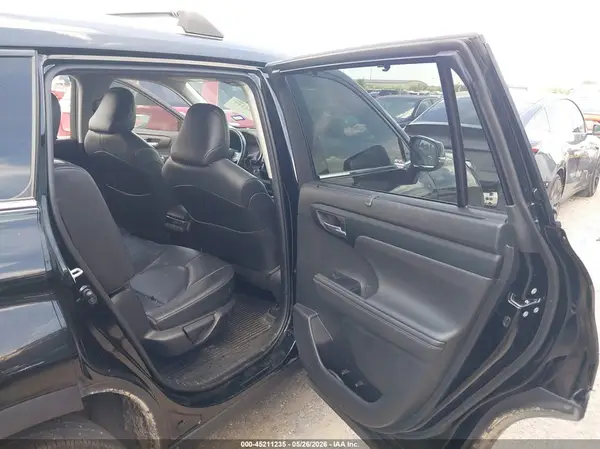 5TDGZRAH5LS011400 2020 TOYOTA HIGHLANDER - Image 8
