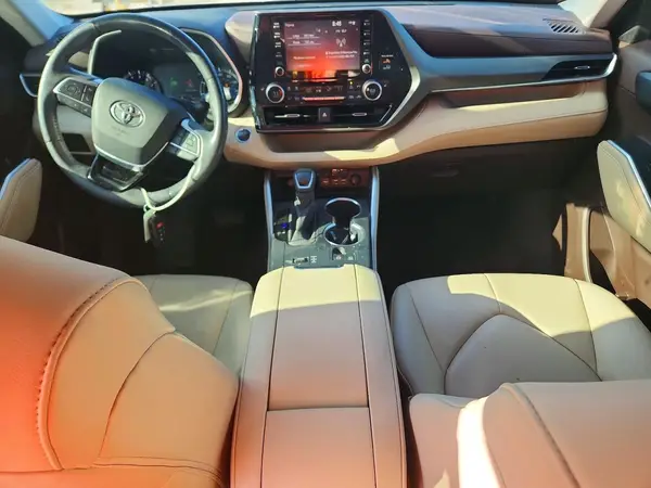 5TDGZRAH5LS017715 2020 TOYOTA HIGHLANDER - Image 8