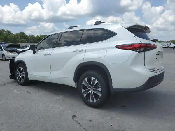 5TDGZRAH5LS024065 2020 TOYOTA HIGHLANDER - Image 2