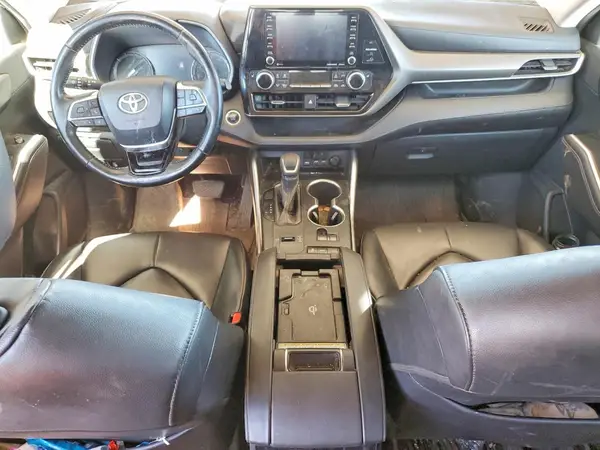 5TDGZRAH5LS500072 2020 TOYOTA HIGHLANDER - Image 8