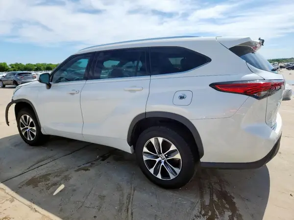5TDGZRAH5LS504414 2020 TOYOTA HIGHLANDER - Image 2