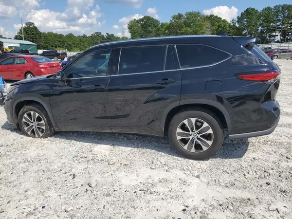 5TDGZRAH5LS513565 2020 TOYOTA HIGHLANDER - Image 2