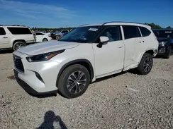 5TDGZRAH5MS052966 2021 TOYOTA HIGHLANDER
