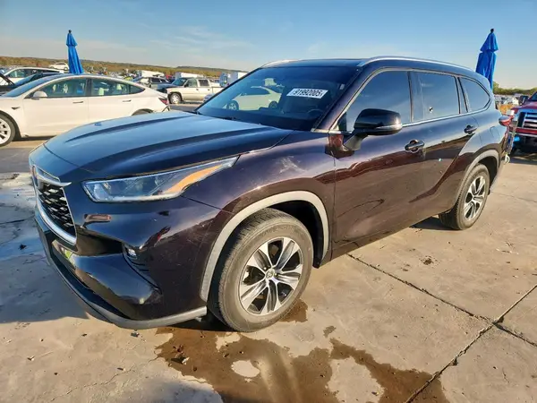 5TDGZRAH5MS066852 2021 TOYOTA HIGHLANDER - Image 1