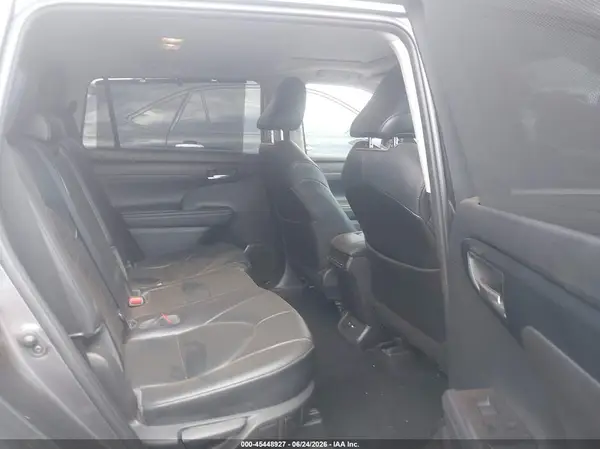 5TDGZRAH5MS068908 2021 TOYOTA HIGHLANDER - Image 8