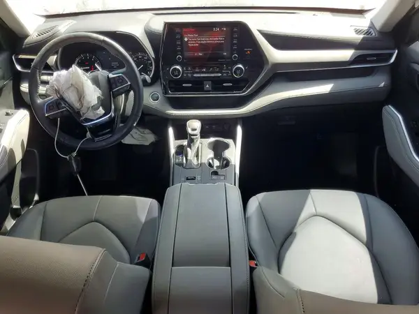 5TDGZRAH5MS079343 2021 TOYOTA HIGHLANDER - Image 8