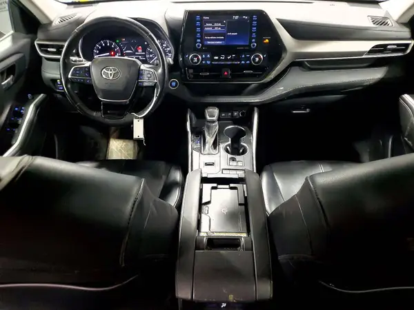 5TDGZRAH5MS080881 2021 TOYOTA HIGHLANDER - Image 8