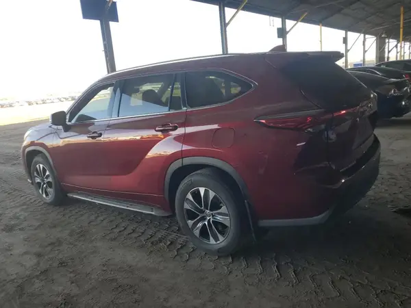 5TDGZRAH5MS514491 2021 TOYOTA HIGHLANDER - Image 2