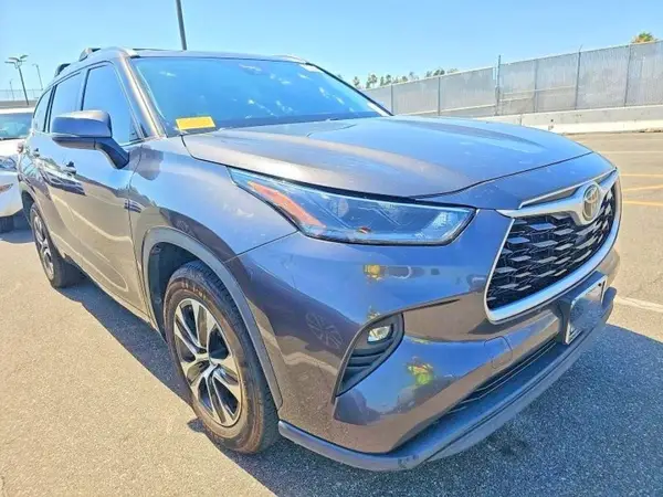 5TDGZRAH5MS520758 2021 TOYOTA HIGHLANDER - Image 1