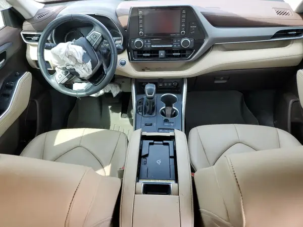 5TDGZRAH5MS525569 2021 TOYOTA HIGHLANDER - Image 8