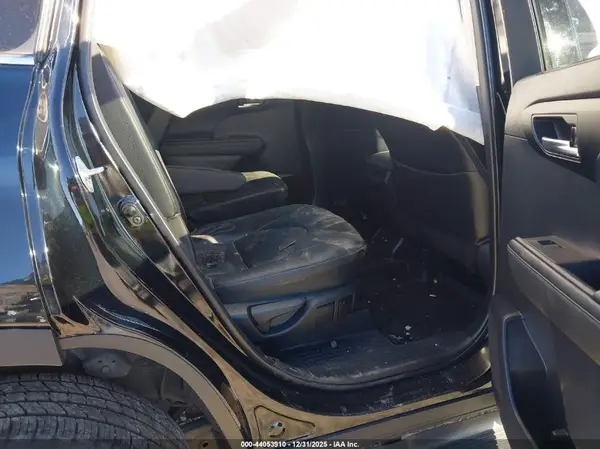 5TDGZRAH5MS530741 2021 TOYOTA HIGHLANDER - Image 8