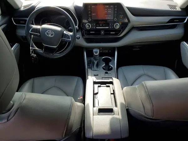 5TDGZRAH5MS534773 2021 TOYOTA HIGHLANDER - Image 8