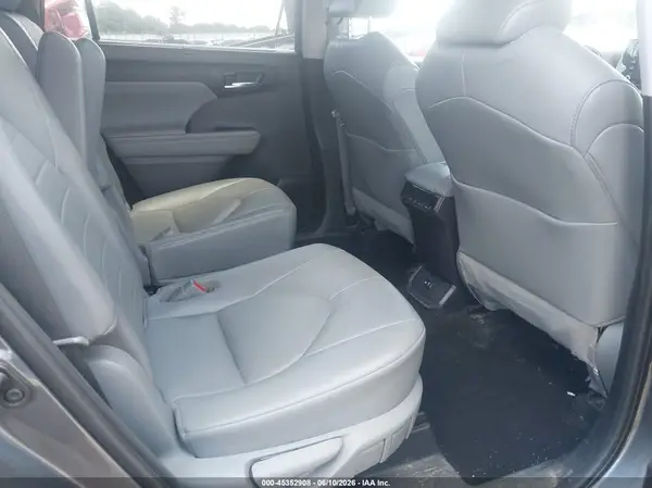 5TDGZRAH5MS535700 2021 TOYOTA HIGHLANDER - Image 8