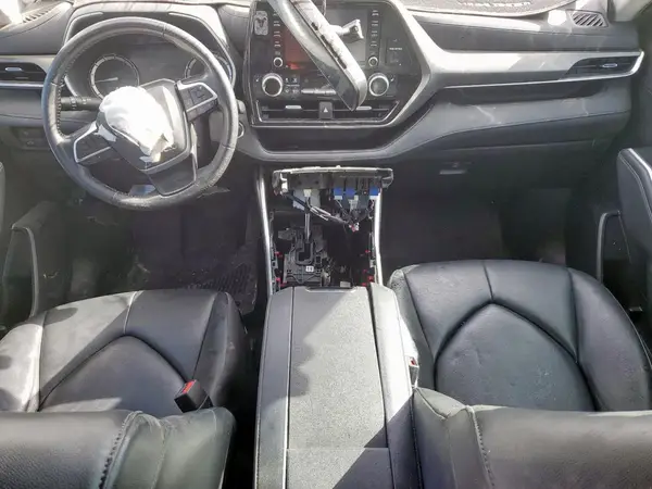 5TDGZRAH5NS095284 2022 TOYOTA HIGHLANDER - Image 8