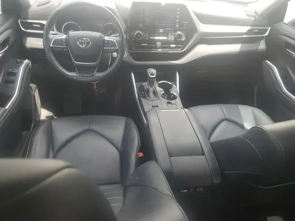 5TDGZRAH5NS101472 2022 TOYOTA HIGHLANDER - Image 8