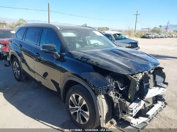 5TDGZRAH5NS106798 2022 TOYOTA HIGHLANDER - Image 1