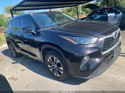 5TDGZRAH5NS111001 2022 TOYOTA HIGHLANDER
