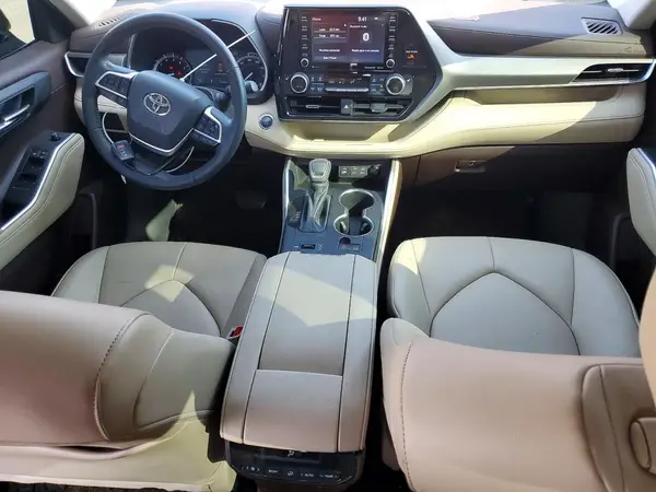 5TDGZRAH5NS538341 2022 TOYOTA HIGHLANDER - Image 8