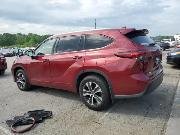 5TDGZRAH5NS548626 2022 TOYOTA HIGHLANDER - Image 2