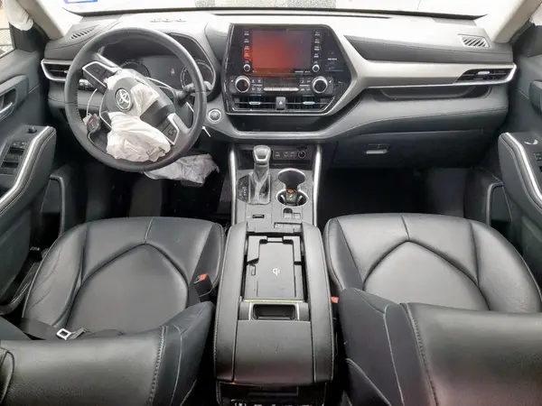 5TDGZRAH5NS557083 2022 TOYOTA HIGHLANDER - Image 8
