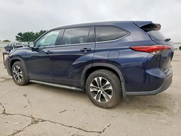 5TDGZRAH6LS003760 2020 TOYOTA HIGHLANDER - Image 2