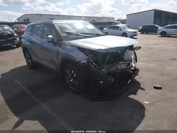 5TDGZRAH6LS003984 2020 TOYOTA HIGHLANDER - Image 1