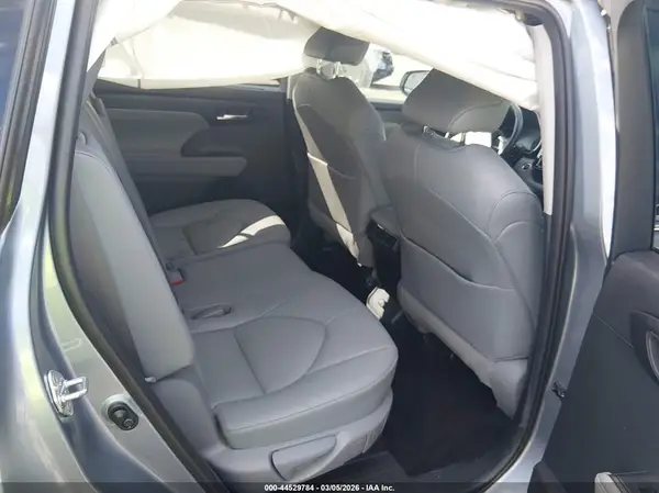 5TDGZRAH6LS003984 2020 TOYOTA HIGHLANDER - Image 8
